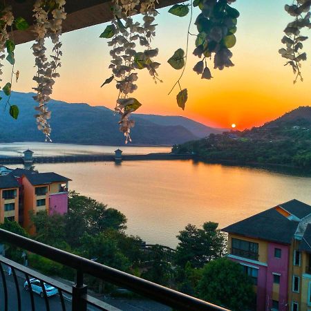 Portofino Apartment Lavasa Bagian luar foto