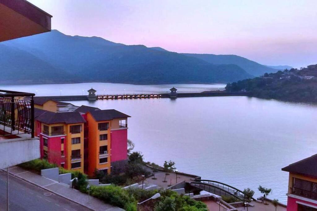 Portofino Apartment Lavasa Bagian luar foto