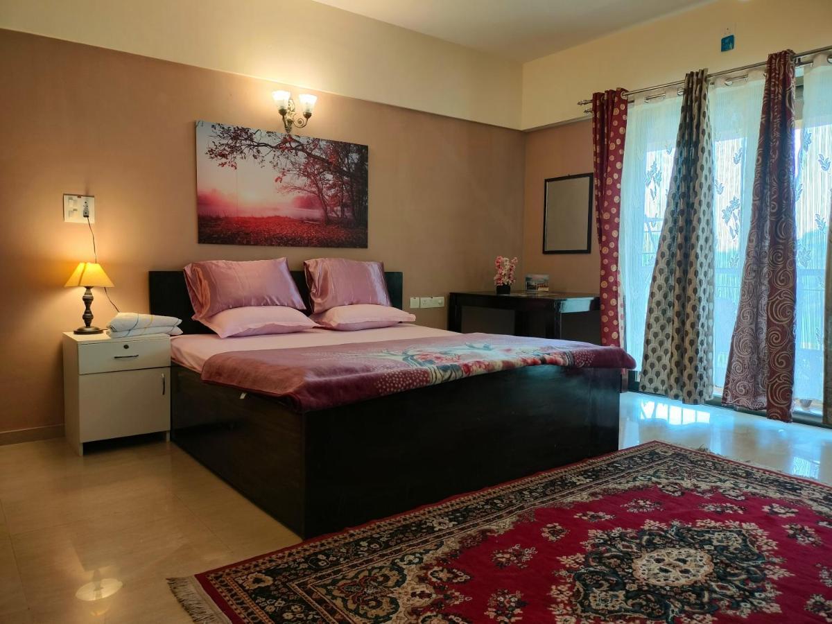 Portofino Apartment Lavasa Bagian luar foto