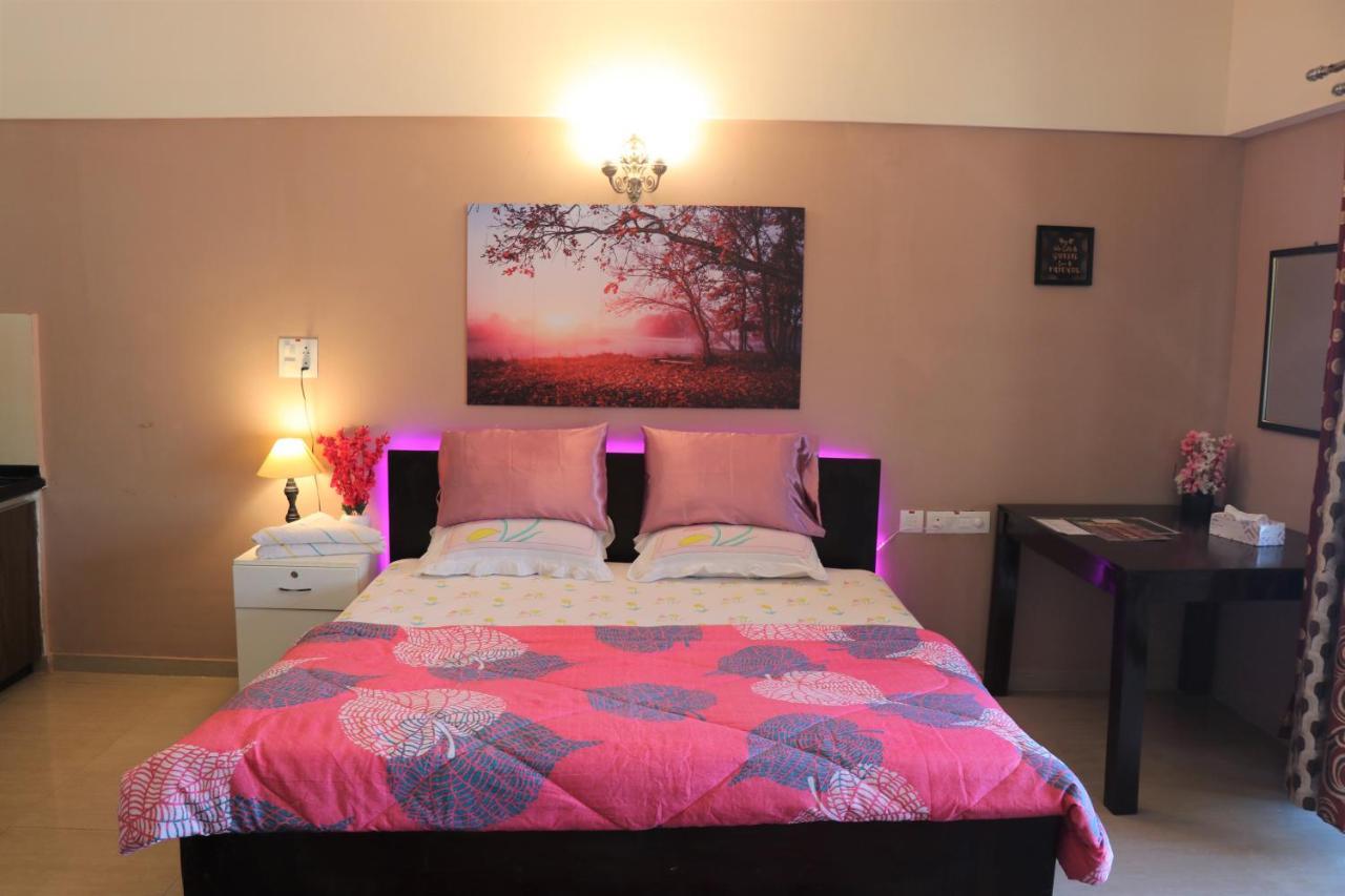 Portofino Apartment Lavasa Bagian luar foto
