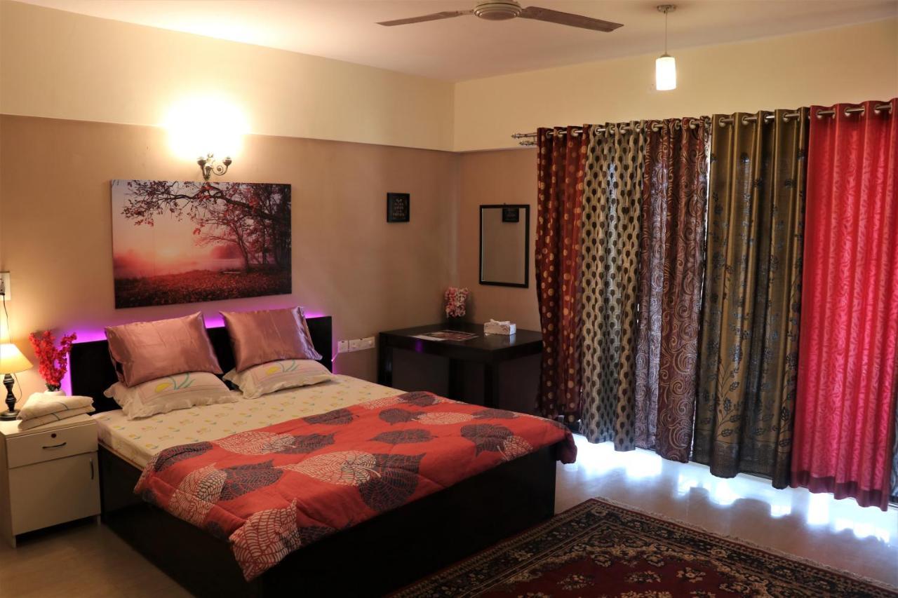 Portofino Apartment Lavasa Bagian luar foto